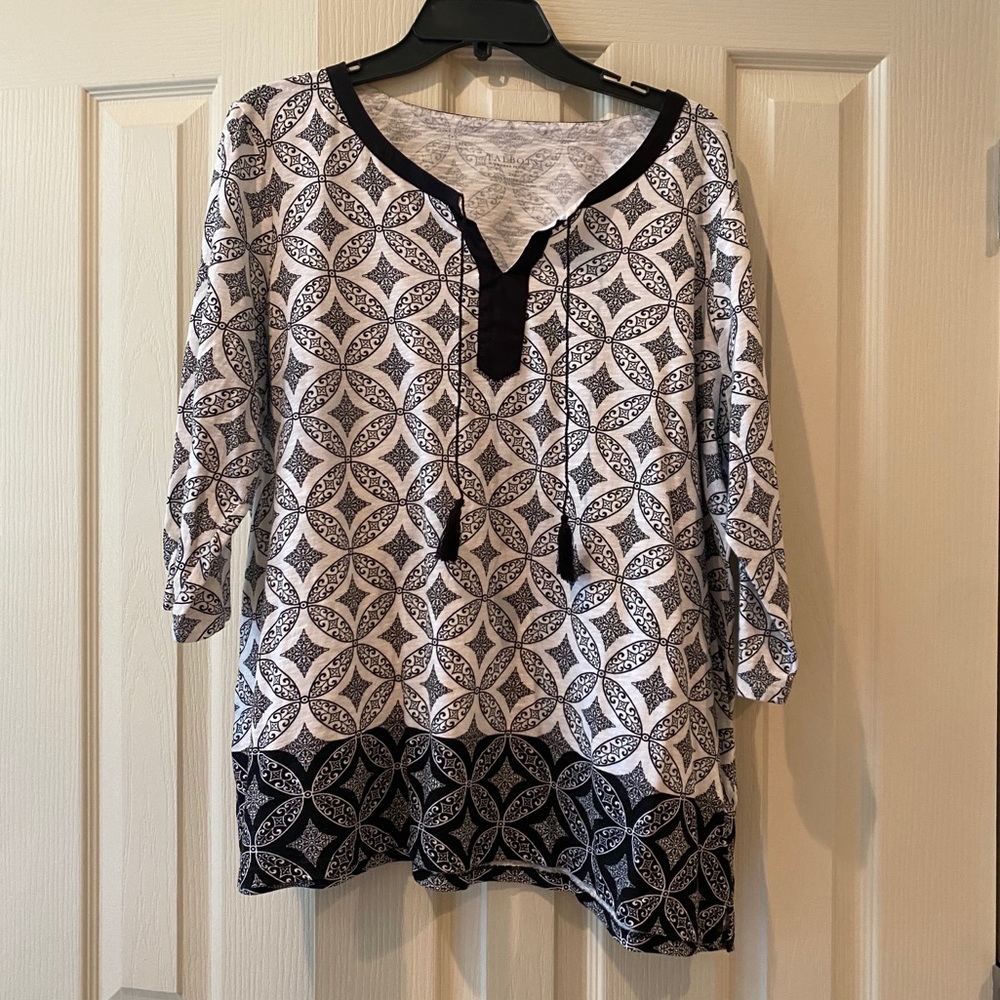 Talbots women’s petite 2XP black and white tunic